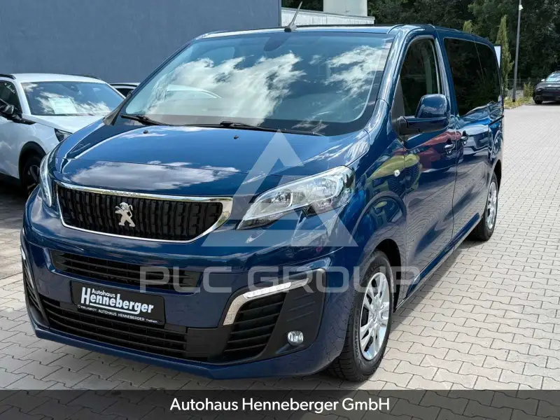 2018 Peugeot Traveller