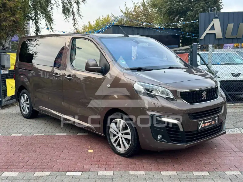 2018 Peugeot Traveller