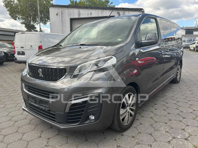 2018 Peugeot Traveller
