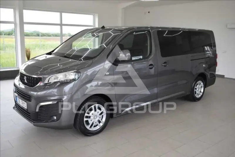 2018 Peugeot Traveller