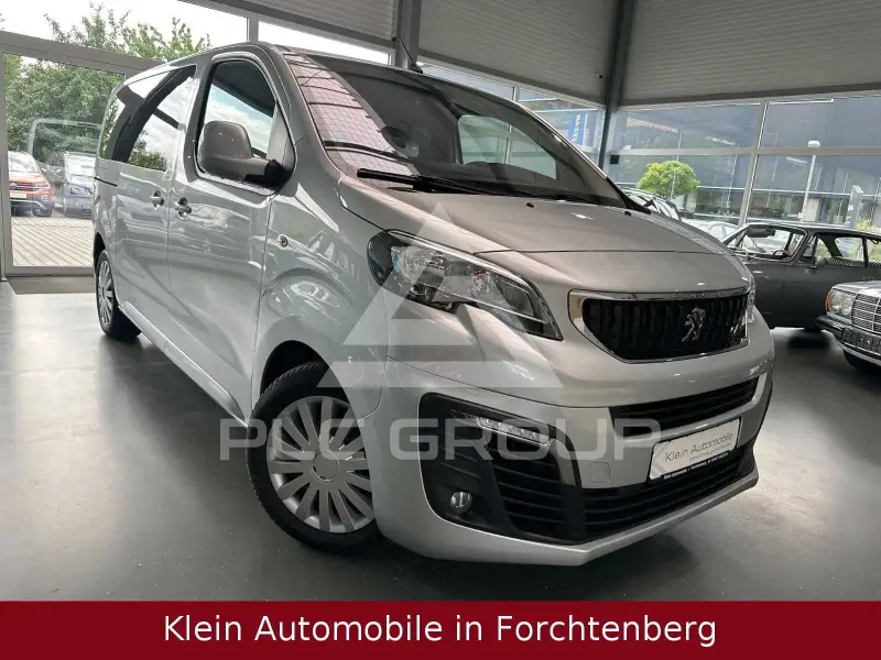 2018 Peugeot Traveller