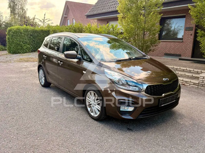 2018 KIA Carens