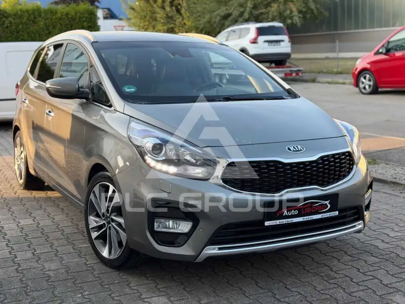 2018 KIA Carens