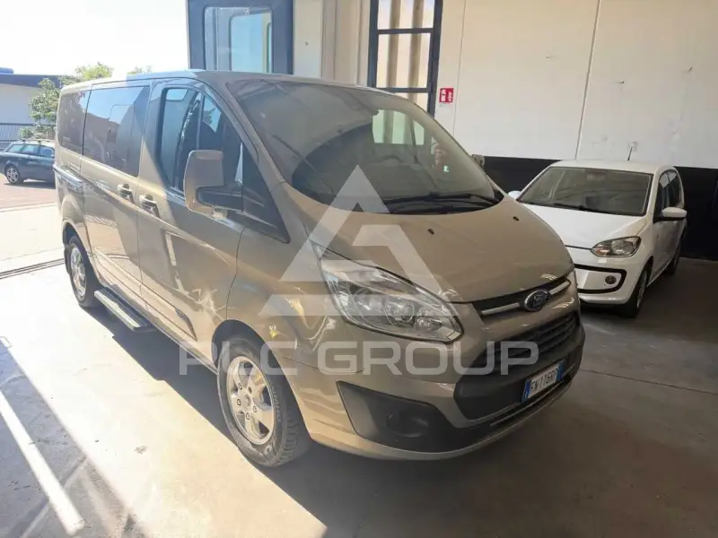 2018 Ford Tourneo