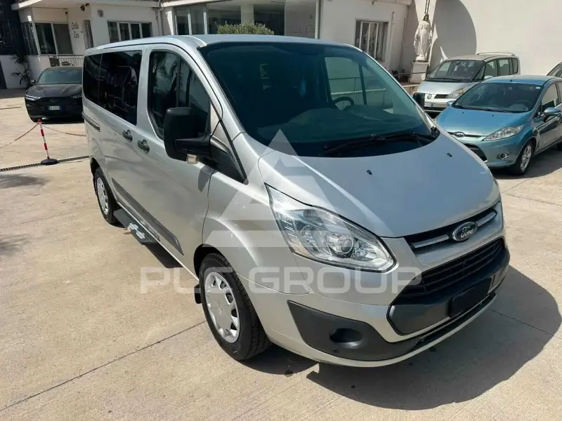 2018 Ford Tourneo