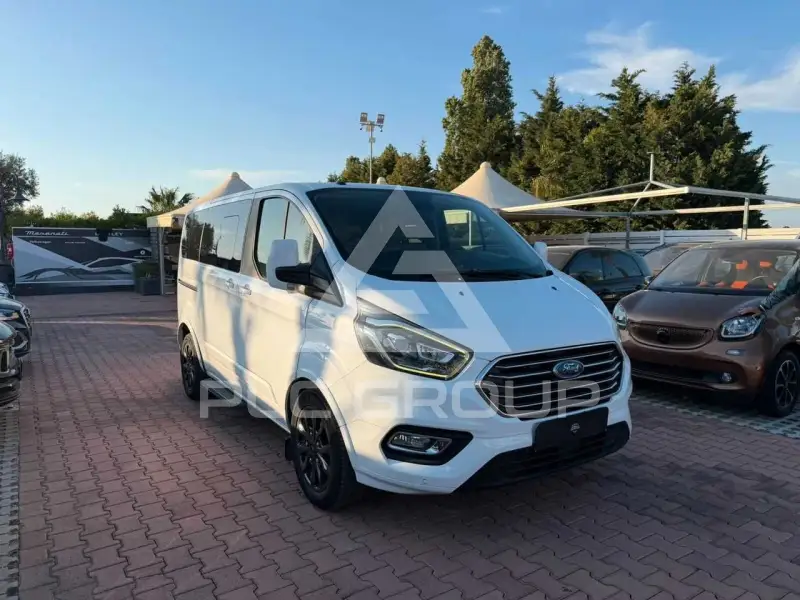 2018 Ford Tourneo