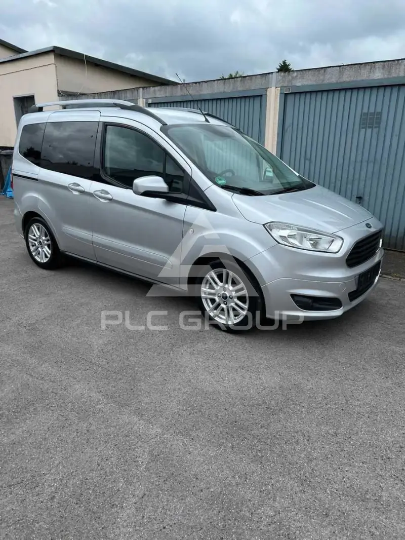 2018 Ford Tourneo