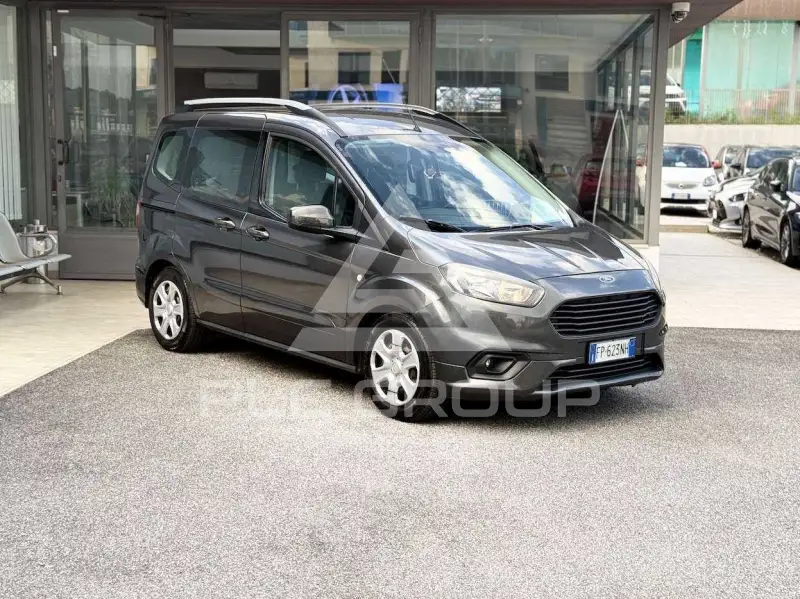 2018 Ford Tourneo