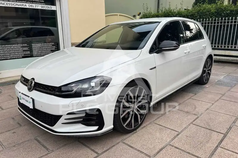 2018 Volkswagen GOLF