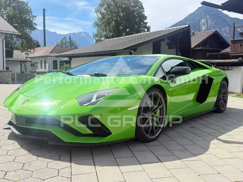 2018 Lamborghini Aventador