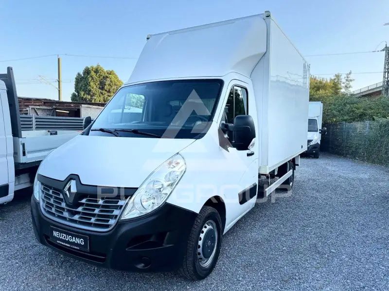 2018 Renault Master