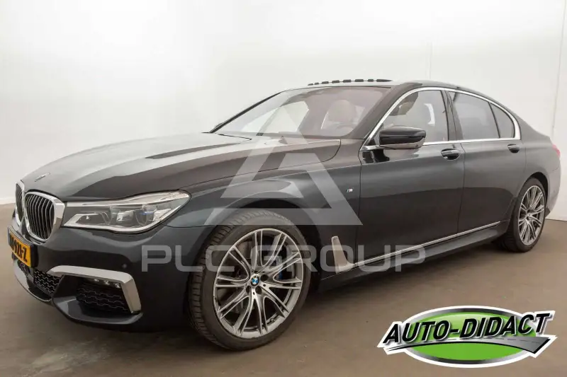 2019 BMW 740