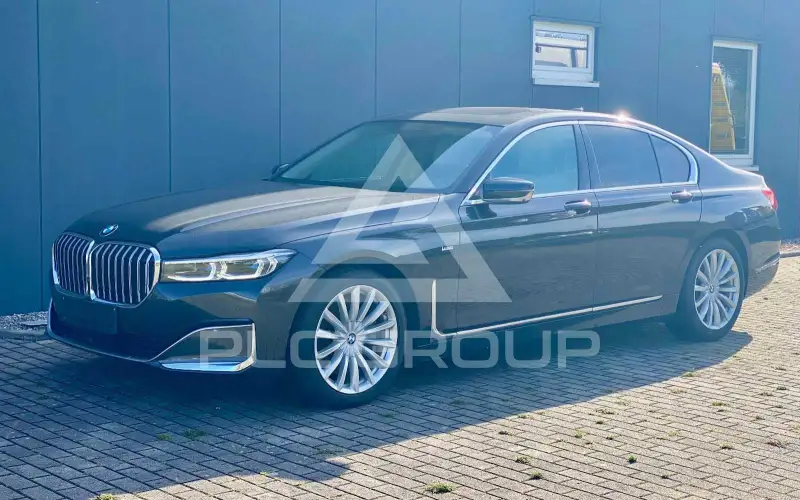 2019 BMW 740