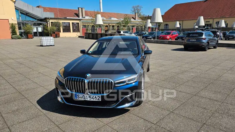2019 BMW 740