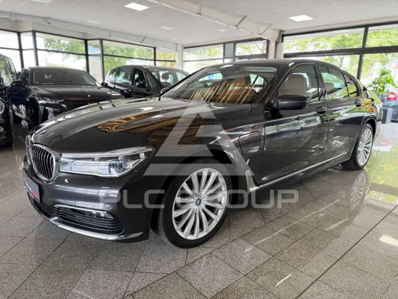 2019 BMW 740