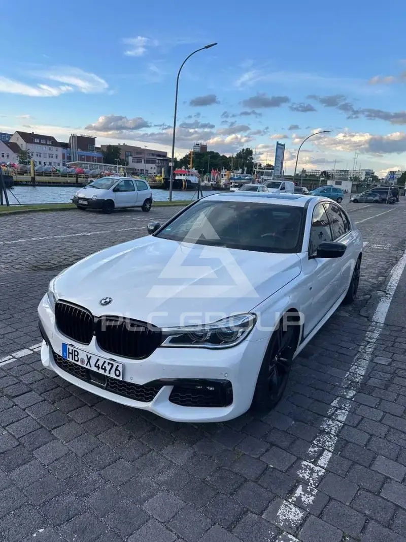 2019 BMW 740
