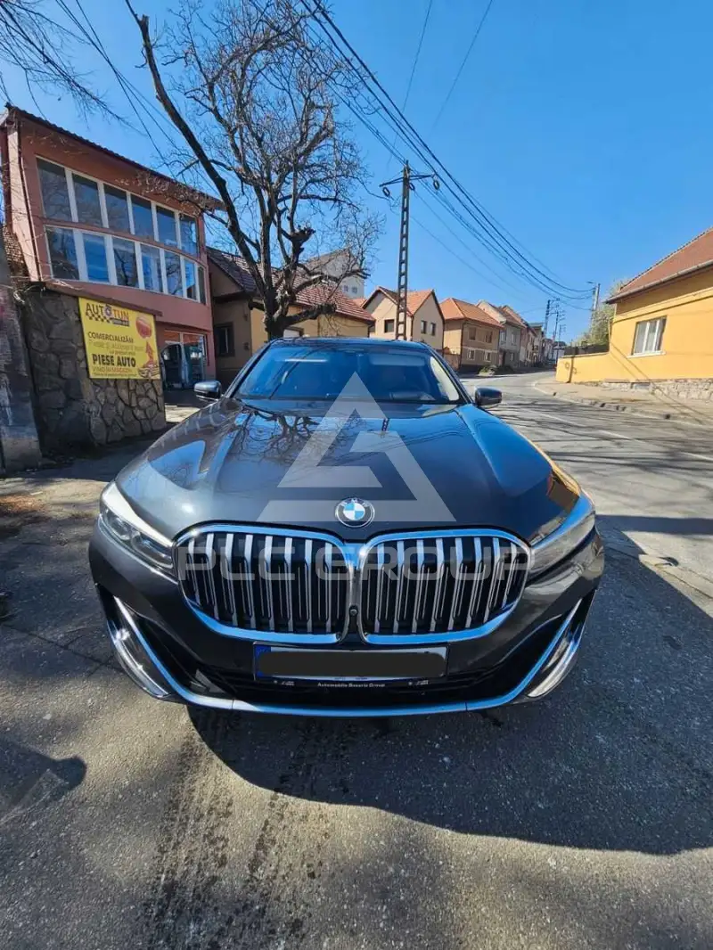 2019 BMW 740
