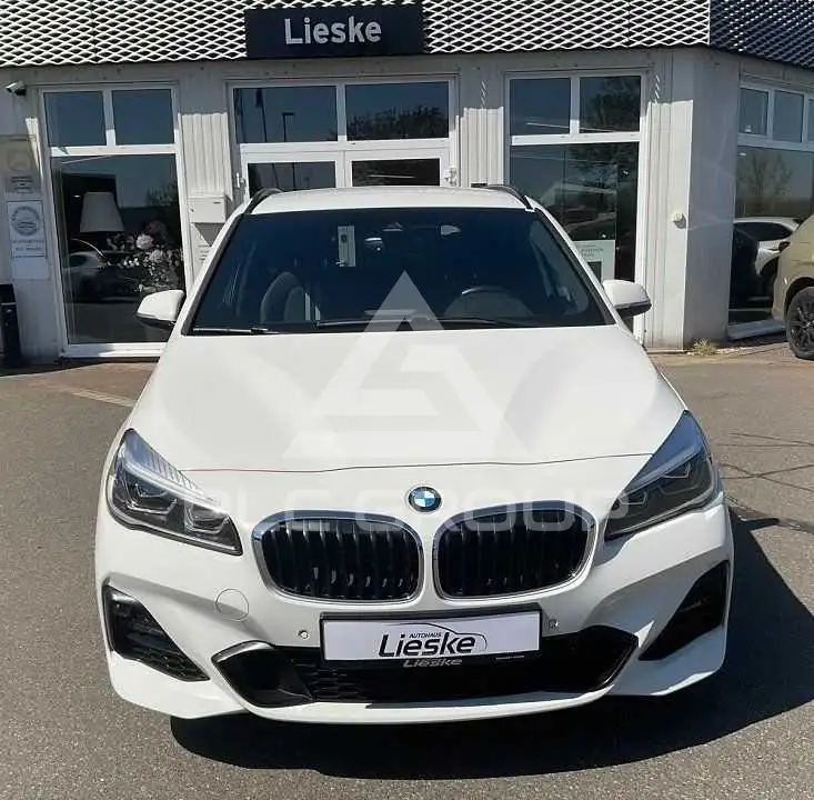 2019 BMW 220