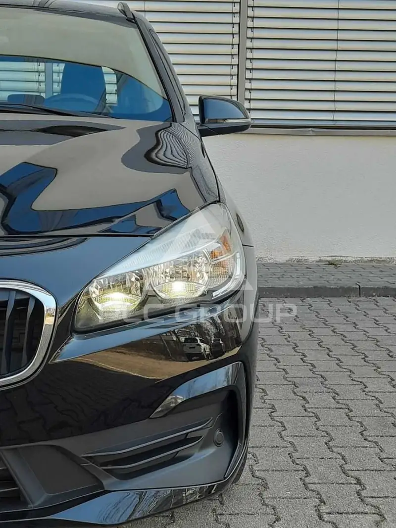 2019 BMW 216