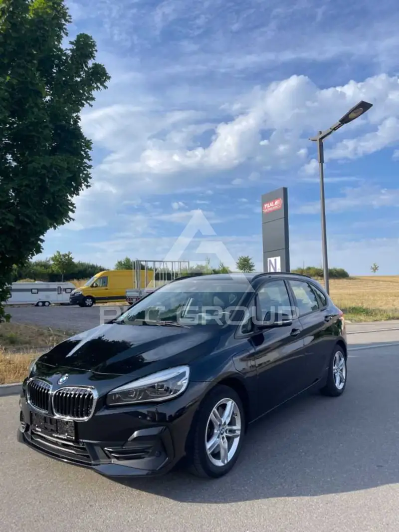 2019 BMW 225