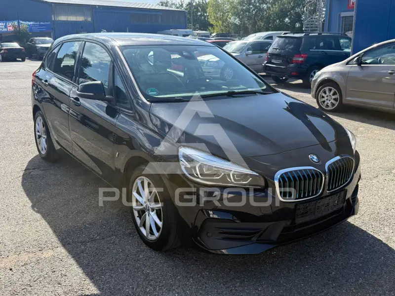 2019 BMW 225