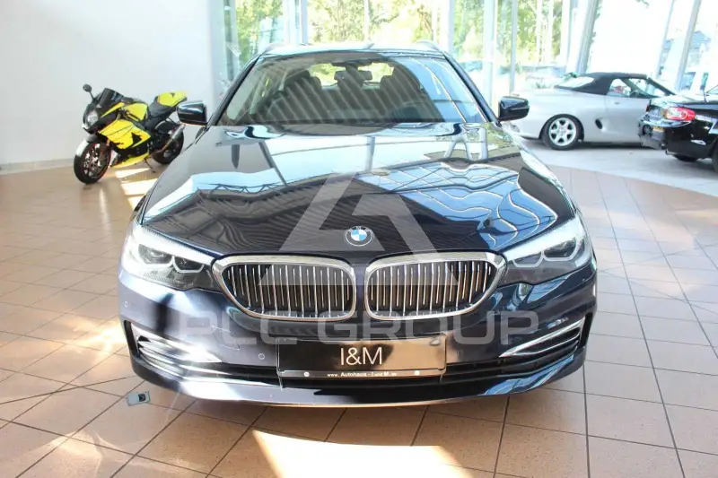 2019 BMW 530
