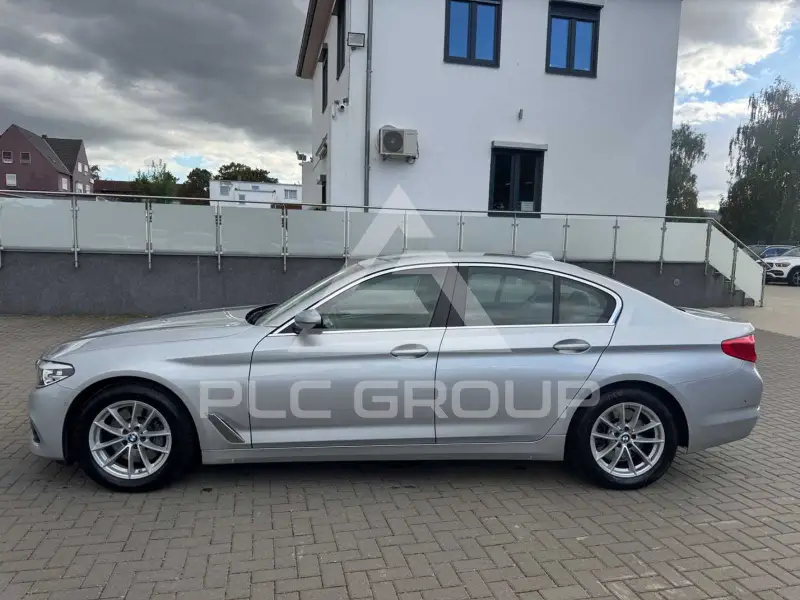 2019 BMW 530