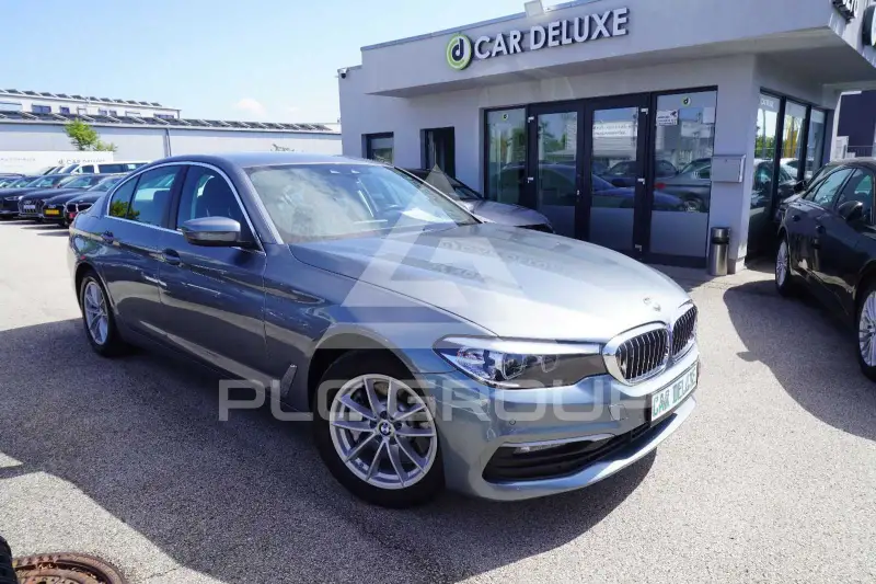 2019 BMW 530