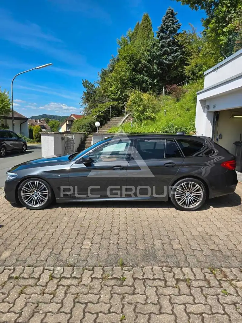 2019 BMW 530