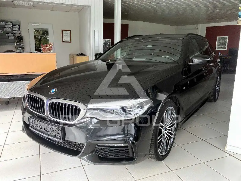 2019 BMW 530