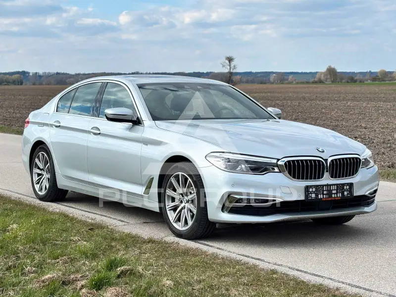 2019 BMW 530