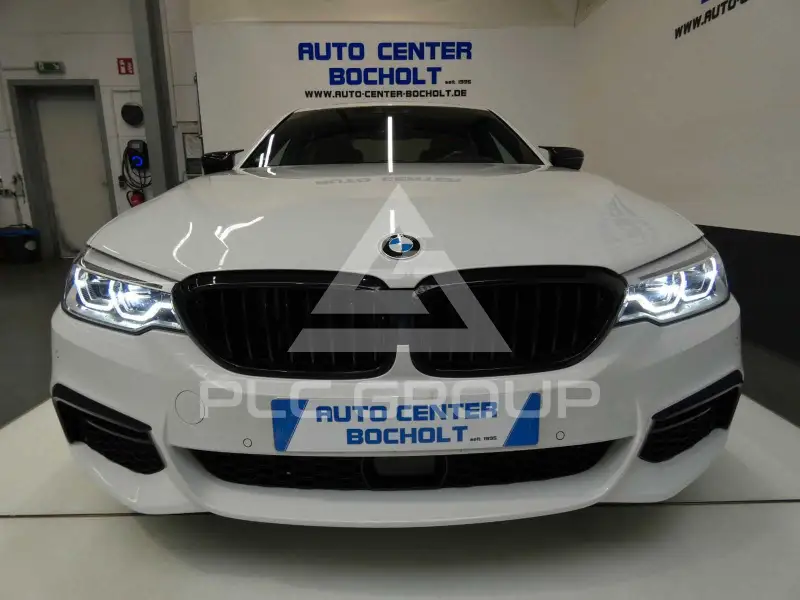 2019 BMW 530