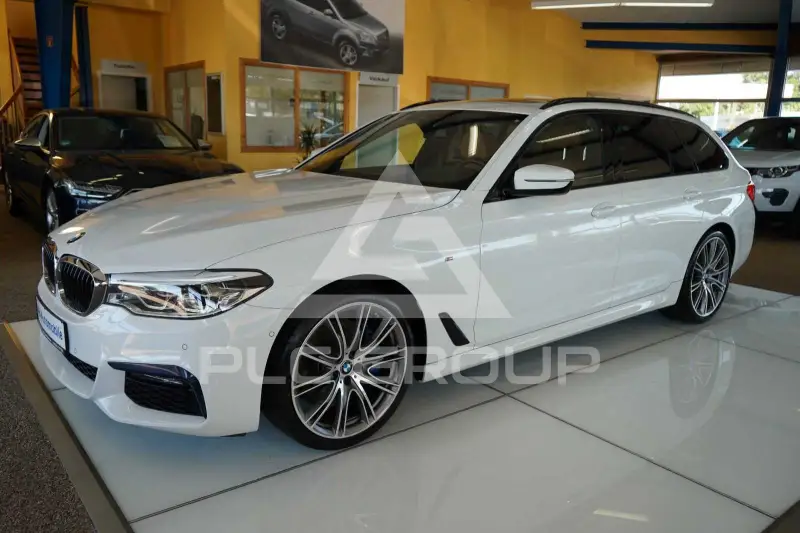 2019 BMW 530