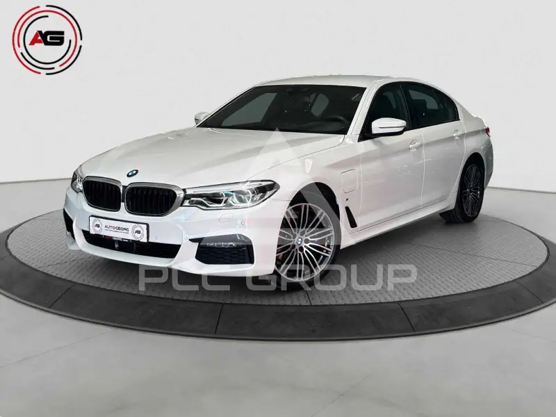 2019 BMW 530