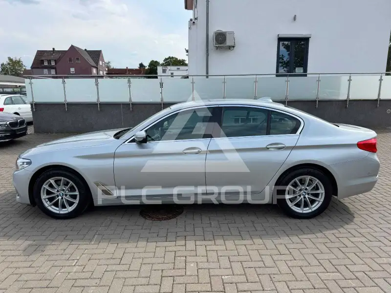 2019 BMW 530