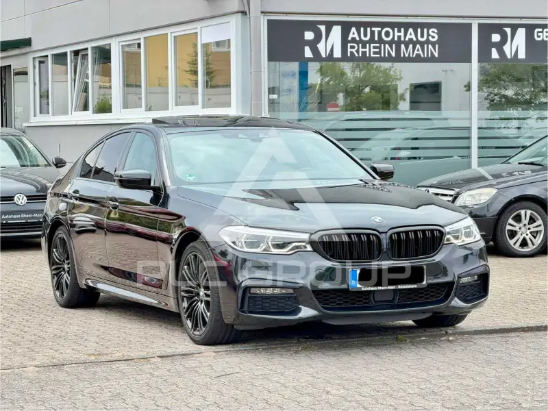 2019 BMW 530