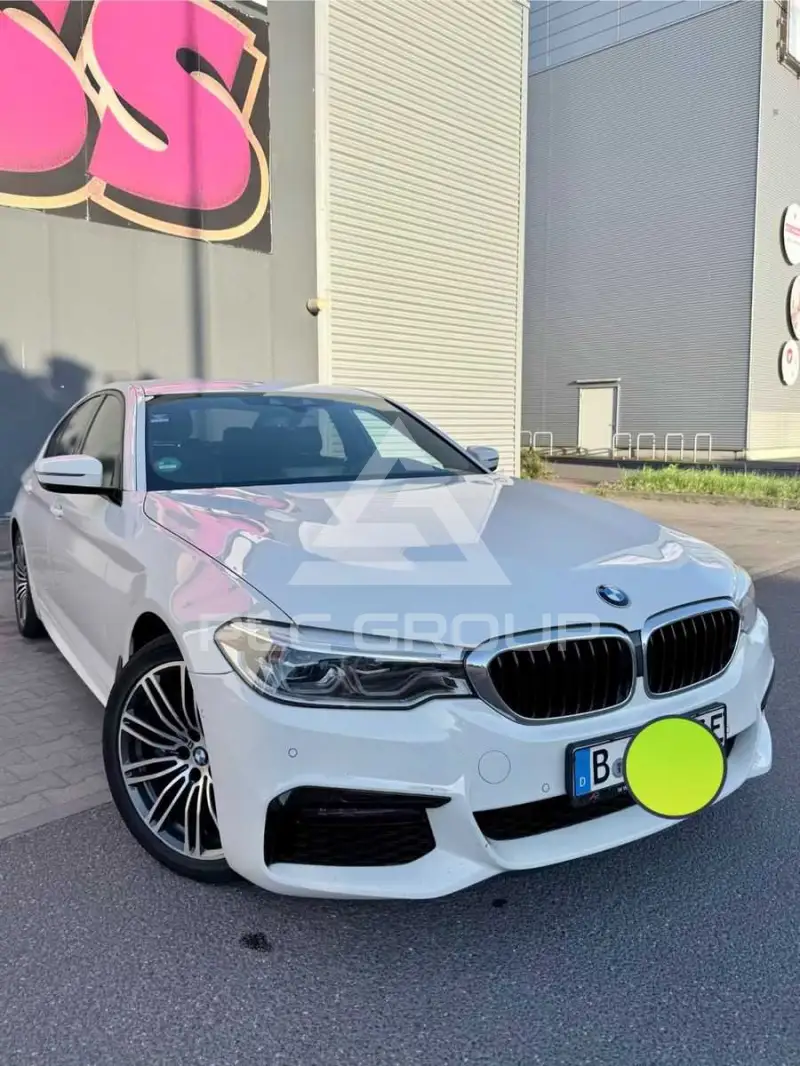 2019 BMW 530