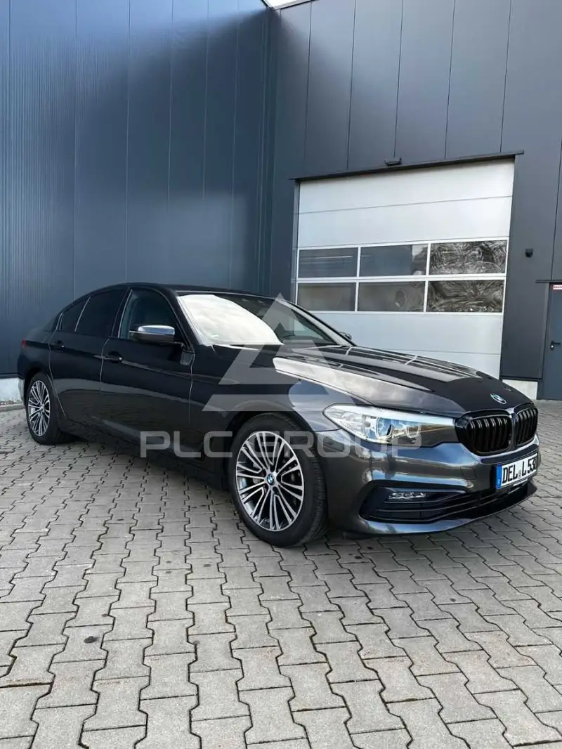 2019 BMW 530