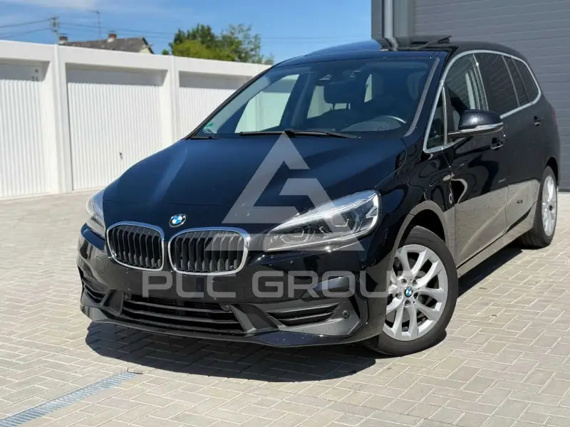 2019 BMW 218