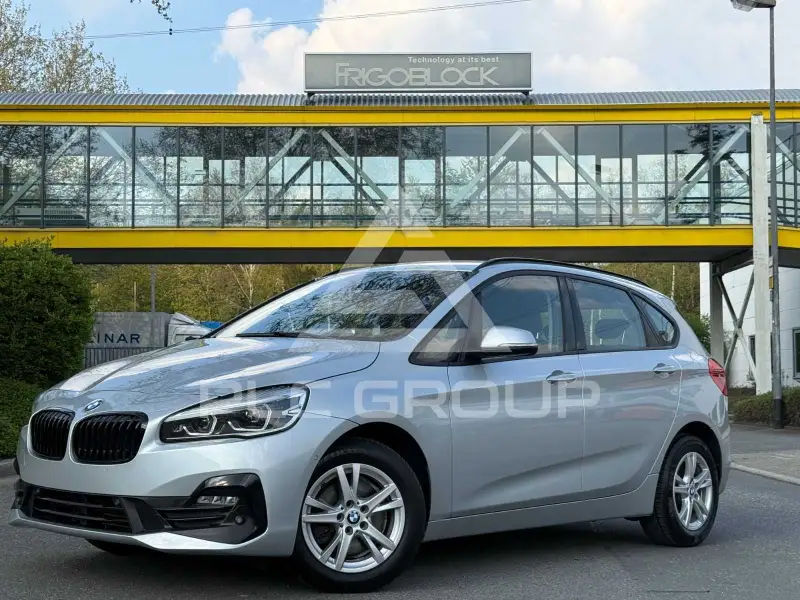 2019 BMW 218