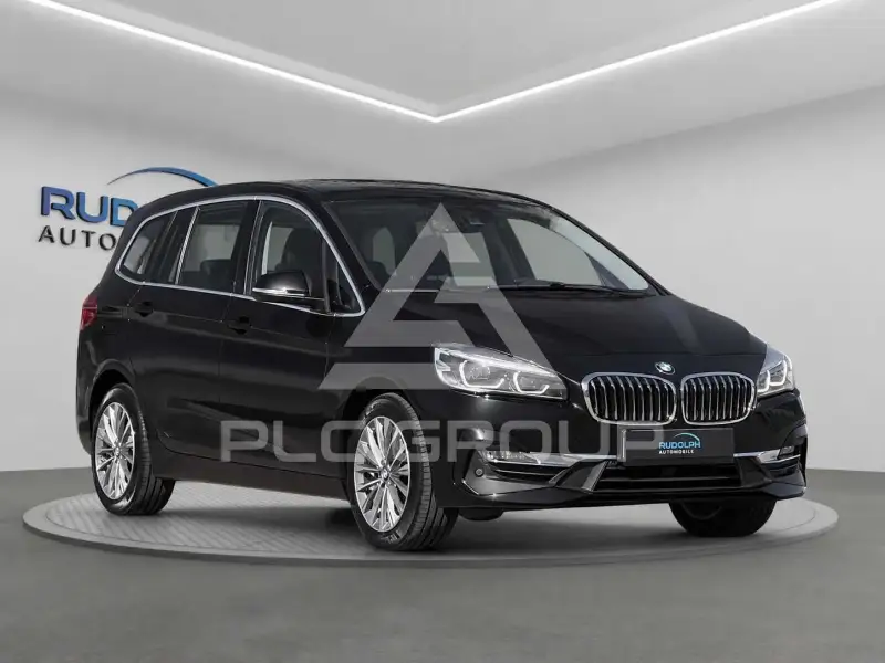 2019 BMW 218