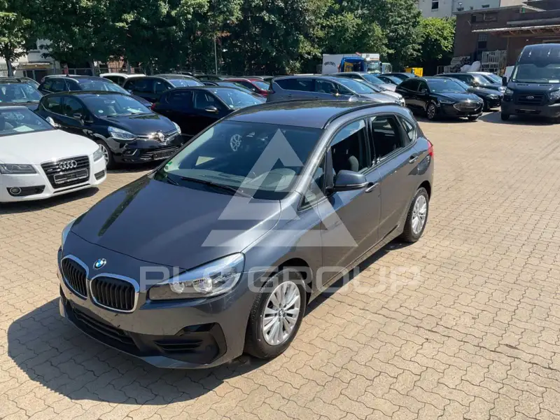 2019 BMW 218