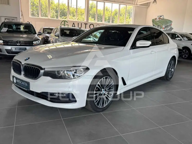 2019 BMW 525