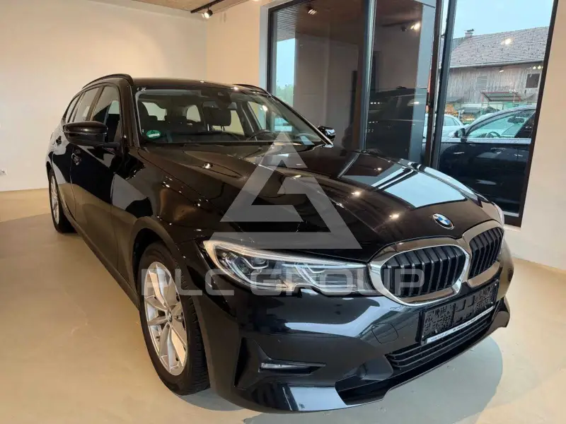 2019 BMW 320