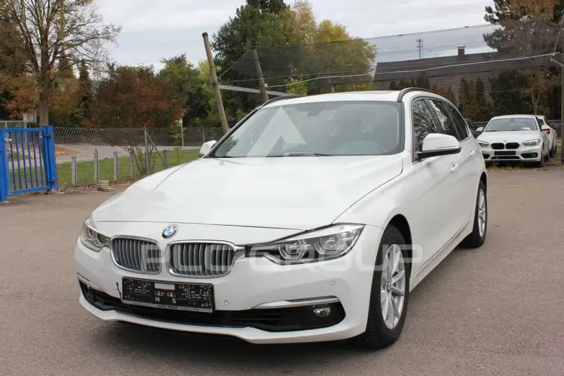 2019 BMW 320