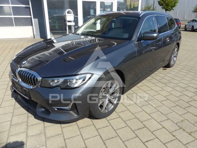 2019 BMW 320