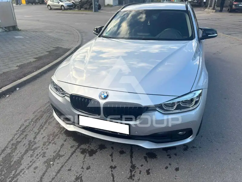2019 BMW 320