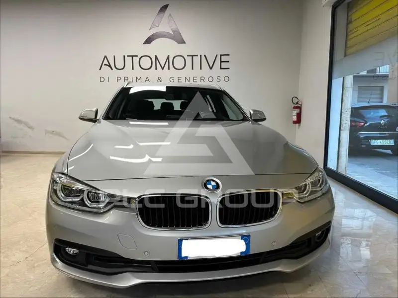 2019 BMW 320
