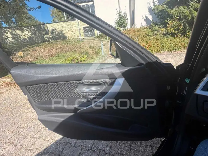 2019 BMW 320