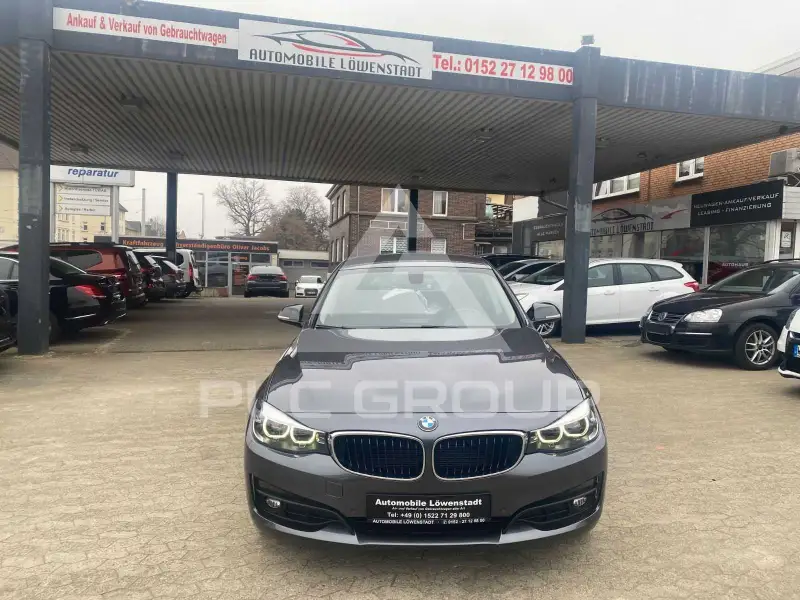 2019 BMW 320